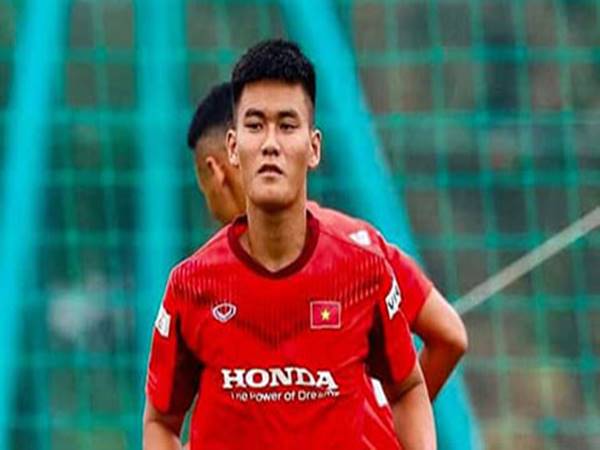 Bóng đá Việt Nam 1/3: Hoàng Văn Hải quyết định giải nghệ ở tuổi 22