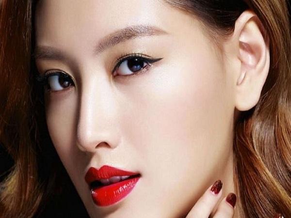 Ý nghĩa của đuôi mắt dài ở nữ giới