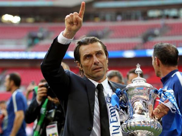 HLV Chelsea vĩ đại